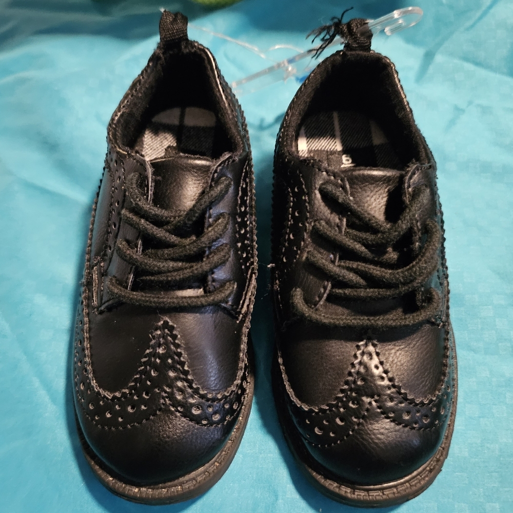Carter's Black Wingtip Oxford Dress Shoes, Baby/Toddler Size 6 - NEW!